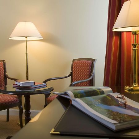 Best Western Grand Hotel De Bordeaux Aurillac Habitación foto