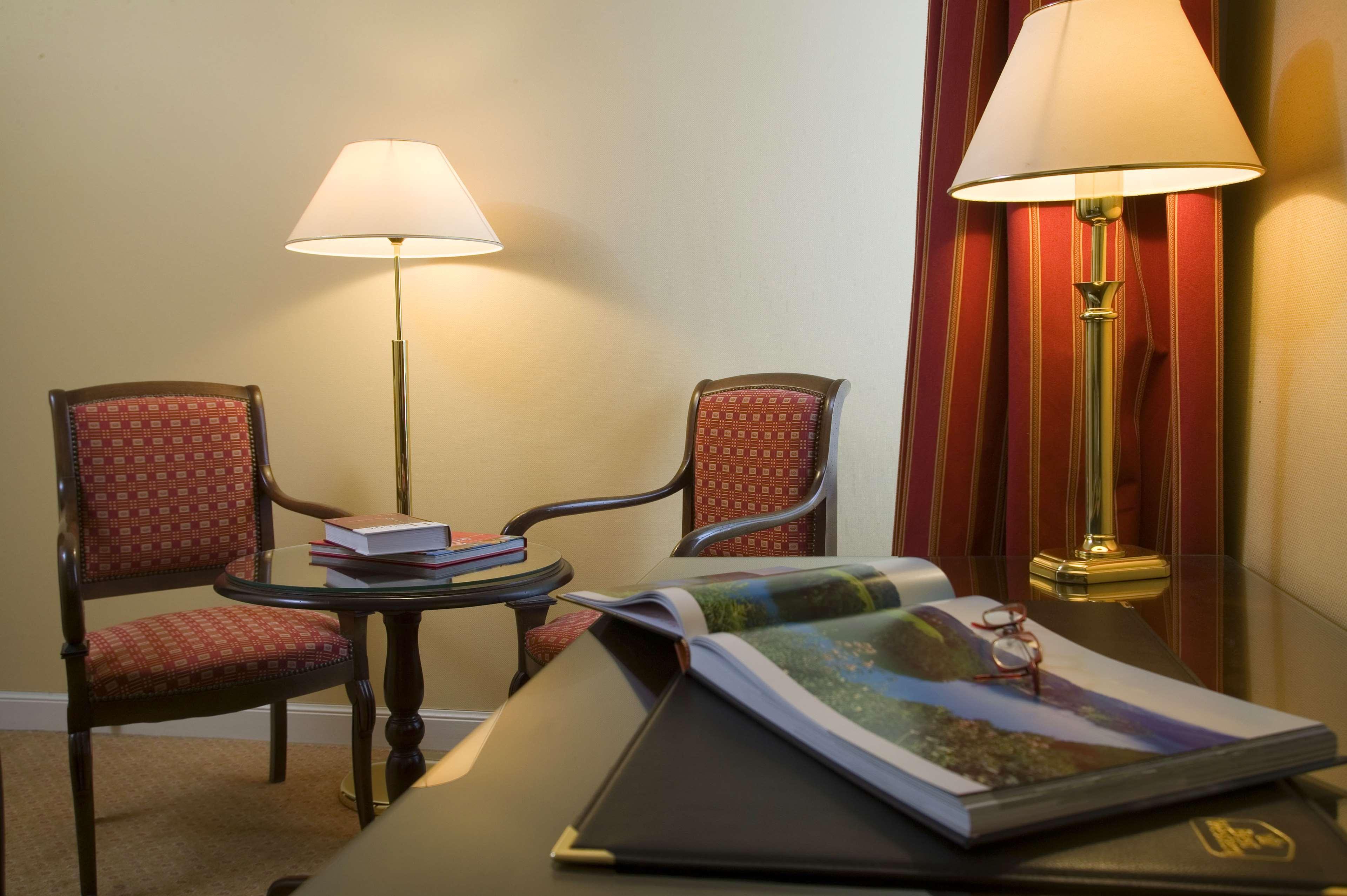 Best Western Grand Hotel De Bordeaux Aurillac Habitación foto